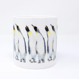 King penguin couple leaning in harmony mug